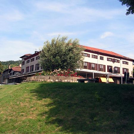 Domaine De La Barolliere Hotell Saint-Paul-en-Jarez Exteriör bild